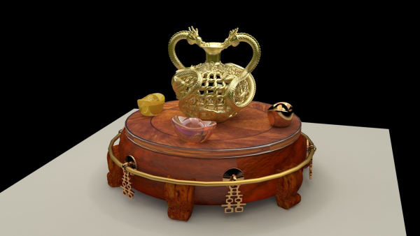 Chinese golden  dragon vase