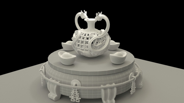 Chinese golden  dragon vase