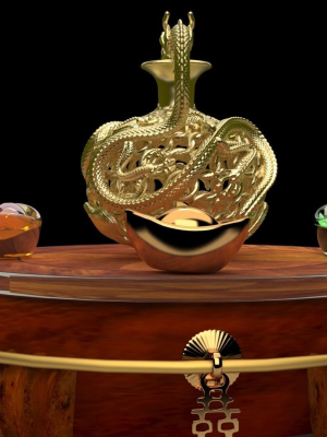 Chinese golden  dragon vase