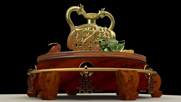 Chinese golden  dragon vase