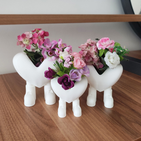 CUTE HEART FLOWERPOT