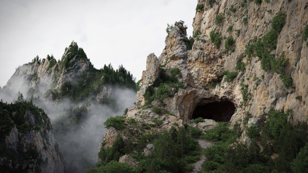 Large Mountain Cliffs PBR Scan Collection
