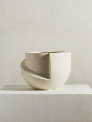 One side cut Planter