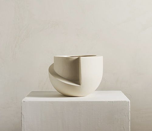 One side cut Planter
