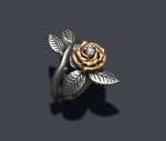 Rose ring with gem
